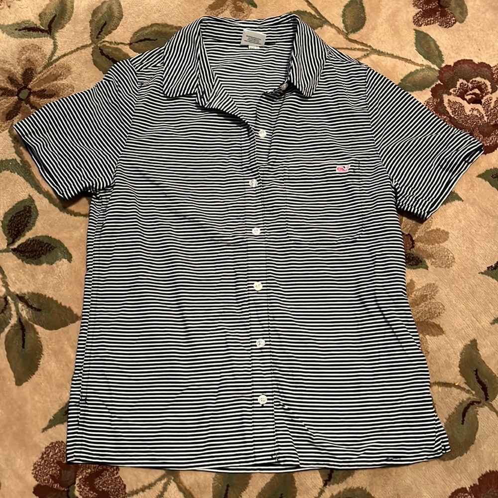 Vineyard Vines navy white striped button down